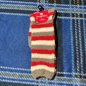 NWT Snugadoo Cozy Crew Socks - OSFA - Red/White/Grey